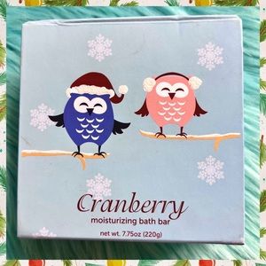 Cranberry 7.5 oz. Moisturizing Bath Bar Fine Quality Soap Made In USA